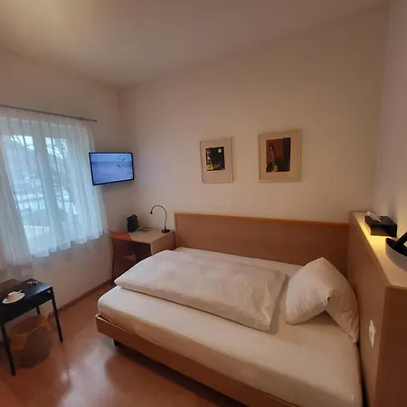 Hotel-restaurant Eyholz Отель