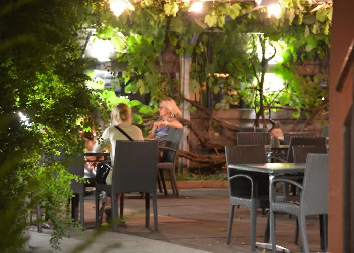 Отель Hotel-restaurant Eyholz 3*